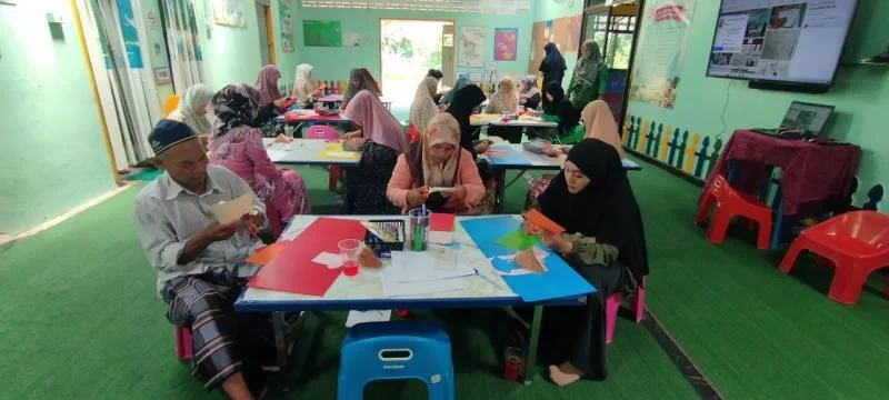 สสส.และ wearehappy ร่วมเชิญชวน ศูนย์พัฒนาเด็กเล็กบ้านกุมุง นราธิวาส เปลี่ยนบ้านให้สนุกด้วยสื่อสร้างสรรค์