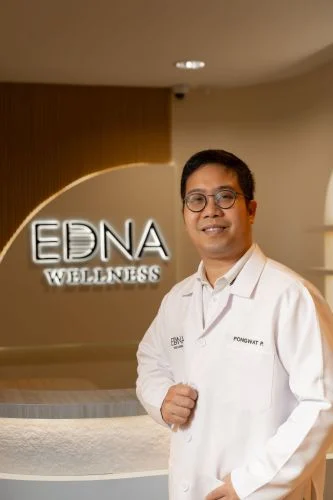 เมื่อเวลา 4.5 ชั่วโมงกำหนดชีวิต: เรื่องเล่าจากห้องฉุกเฉิน โดย นายแพทย์พงษ์วัฒน์ พลพงษ์ แพทย์ผู้ชำนาญการด้านศัลยกรรมระบบประสาท