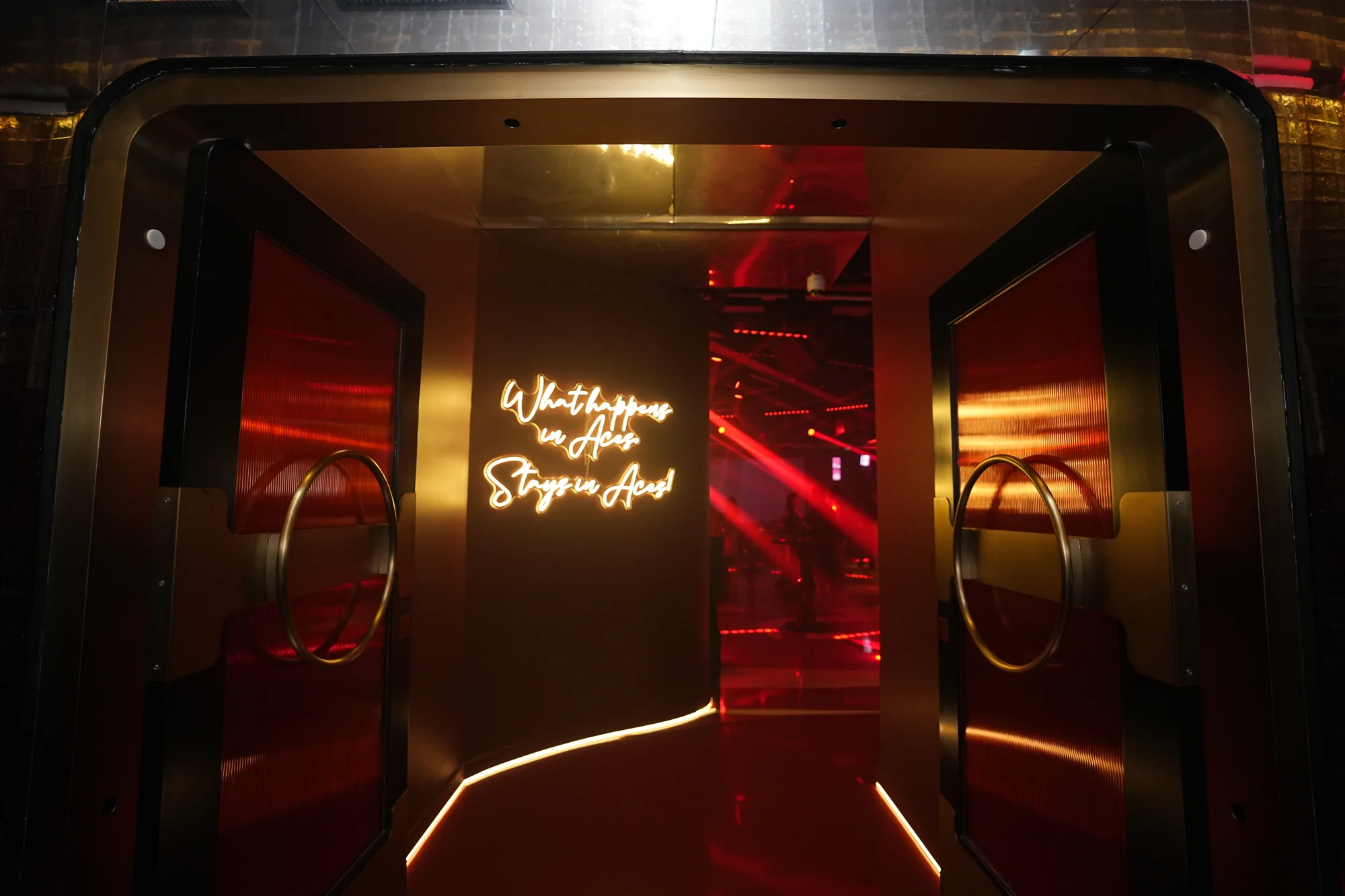 ACES Nightclub Bangkok พลิกโฉมไนท์ไลฟ์กรุงเทพฯ ด้วยพลังแห่งความมันส์แบบไร้ขีดจำกัด