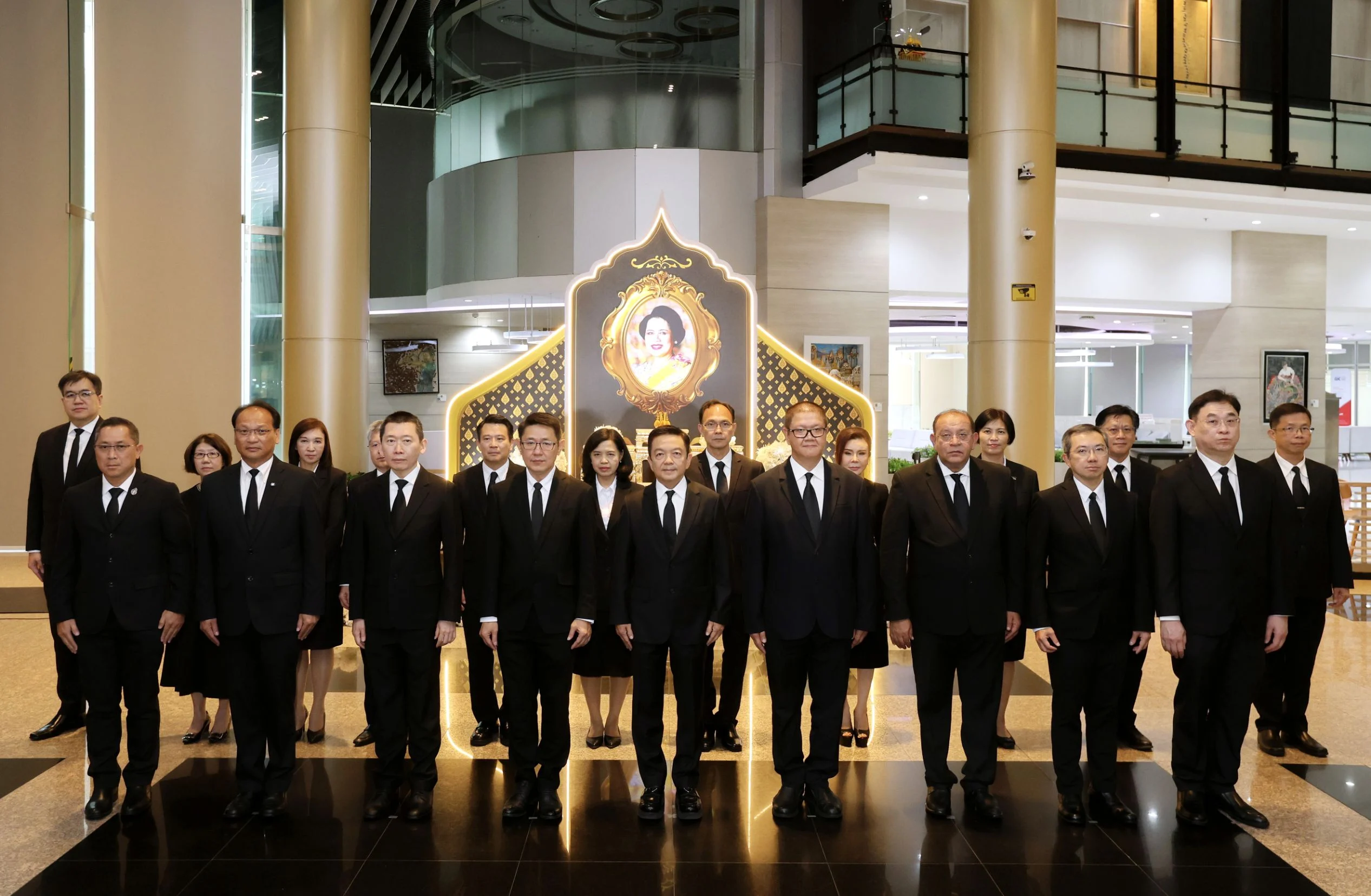 กลุ่ม ปตท. จัดพิธีแสดงความอาลัยถวายแด่ สมเด็จพระนางเจ้าสิริกิติ์ พระบรมราชินีนาถ พระบรมราชชนนีพันปีหลวง