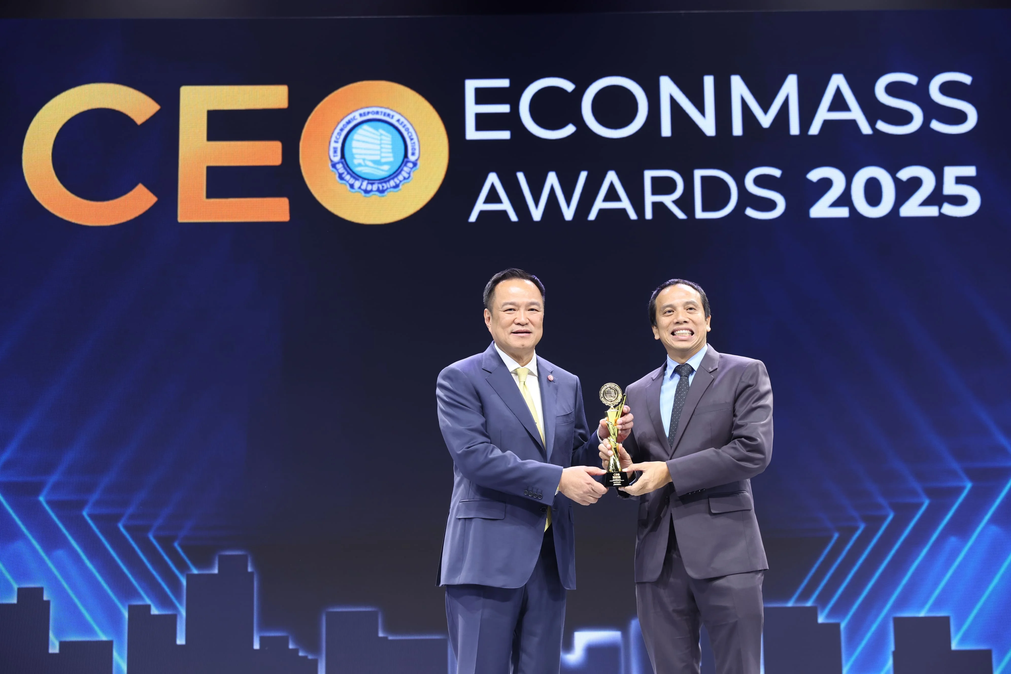 TTT Corporation คว้ารางวัล “สุดยอดซีอีโอรุ่นกลาง” จากเวที CEO Econmass Awards 2025 ตอกย้ำก้าวที่แข็งแกร่งขององค์กรไทย บนพื้นฐานความยั่งยืนและการบริหารจัดการเชิงกลยุทธ์