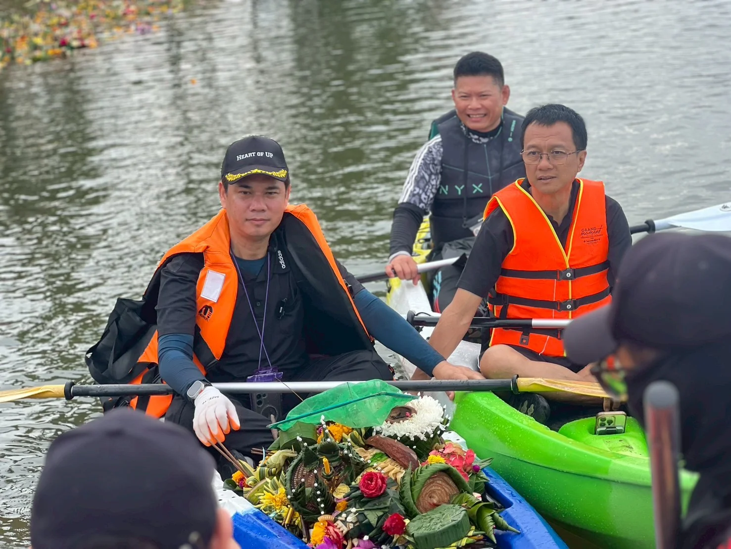 ม.พะเยา จัดกิจกรรมจิตอาสาเก็บขยะหลังเทศกาล “ลอยกระทง” ร่วมรักษาความสะอาดกว๊านพะเยา